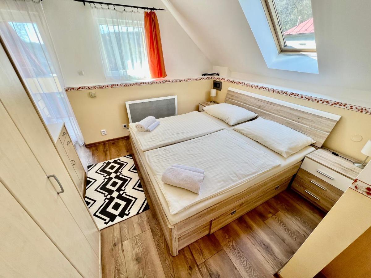 Privat Adriana Apartment Kremnica Exterior photo